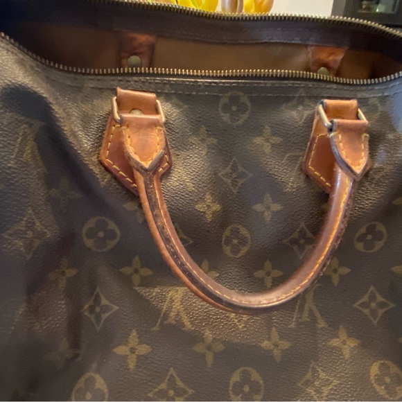 VINTAGE LOUIS VUITTON BUCKET BAG - Picture 3 of 4